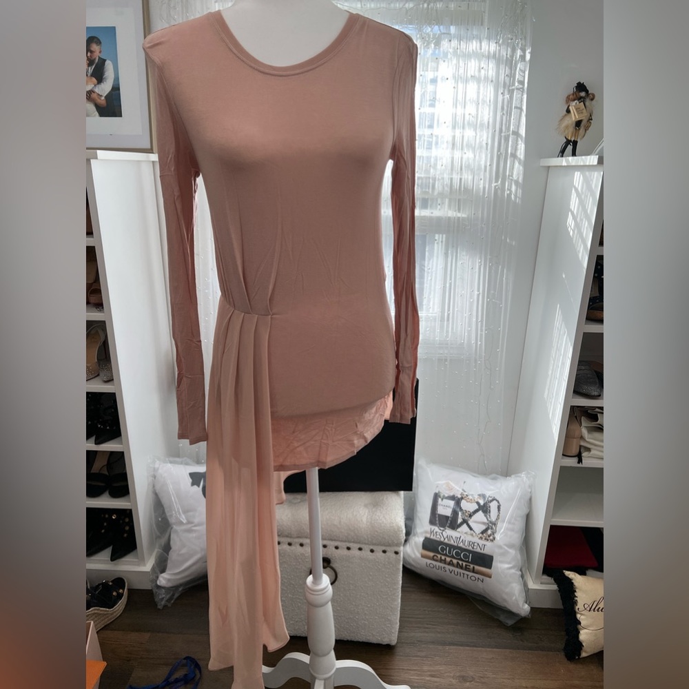 BCBG Maxaxria  long mauve pink shirt